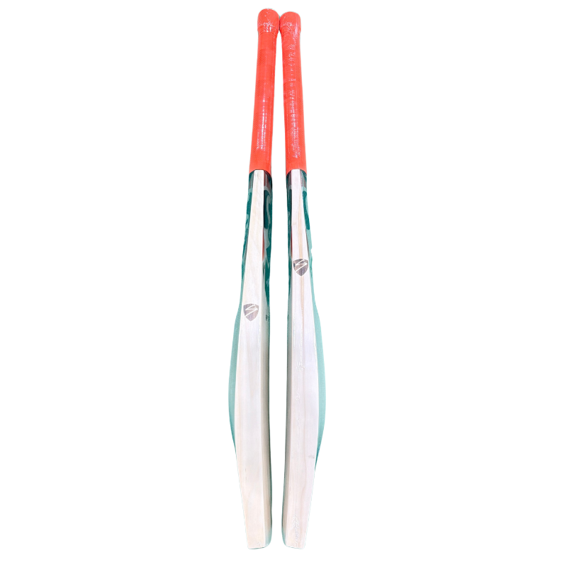 SG RP17 Cricket Bat - Edges.webp