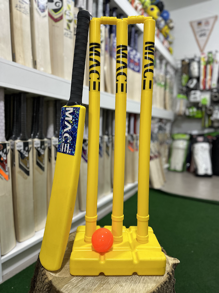 MACE Plastic Cricket Set