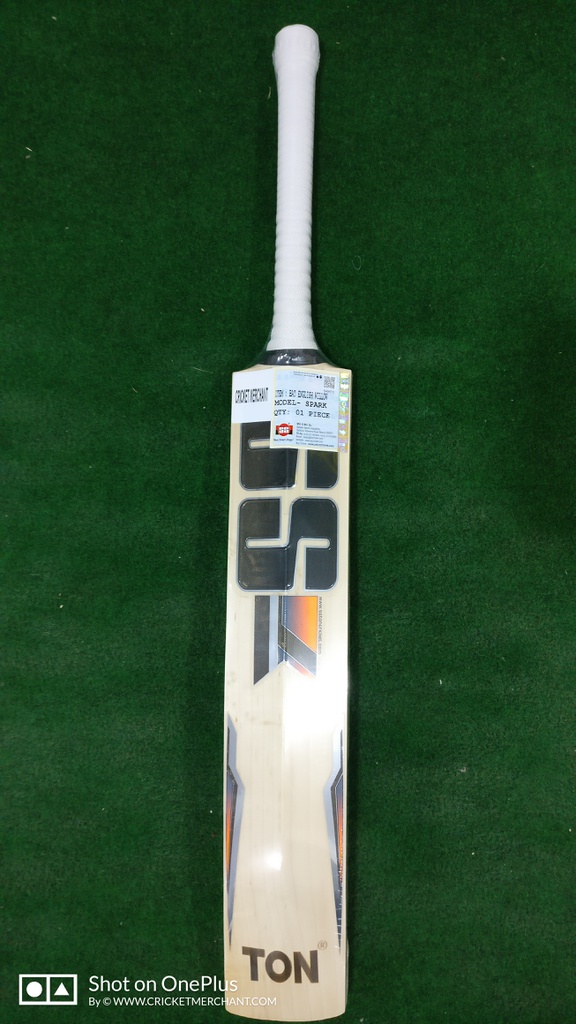 SS Spark Cricket Bat