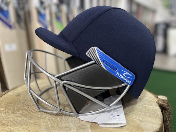 FORMA PRO-AXIS - TITANIUM GRILL Cricket Helmet