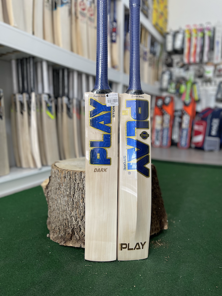 PLAY Dark Edition Cricket Bat