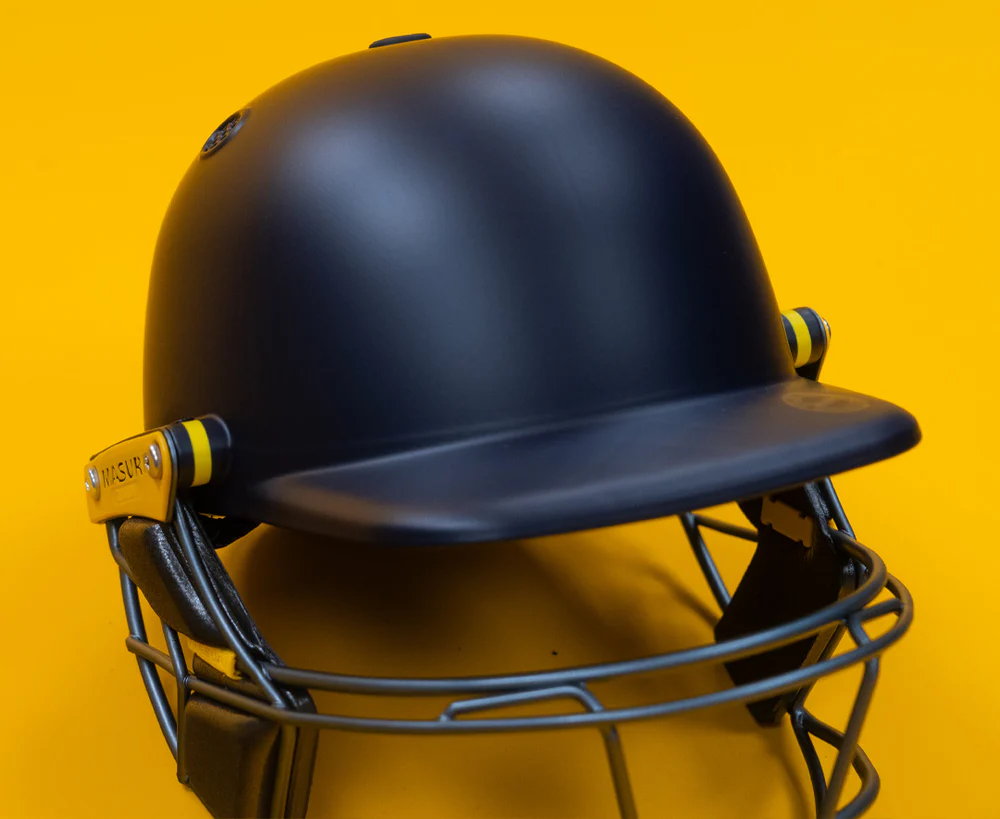 Masuri E Line Plus Titanium Cricket Helmet