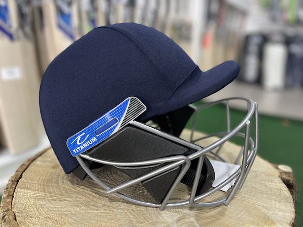 FORMA PRO-AXIS - TITANIUM GRILL Cricket Helmet